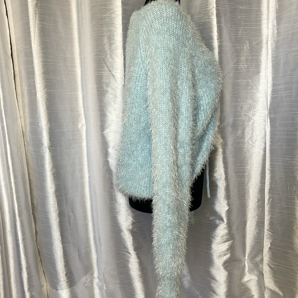 Rue 21 Women’s L V Neck Eyelash Fuzzy Long Sleeve Cinch Acrylic Blend Sweater - Picture 2 of 8